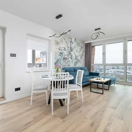 Apartment Family With 2 Bedrooms And Balcony Near The Port By Renters